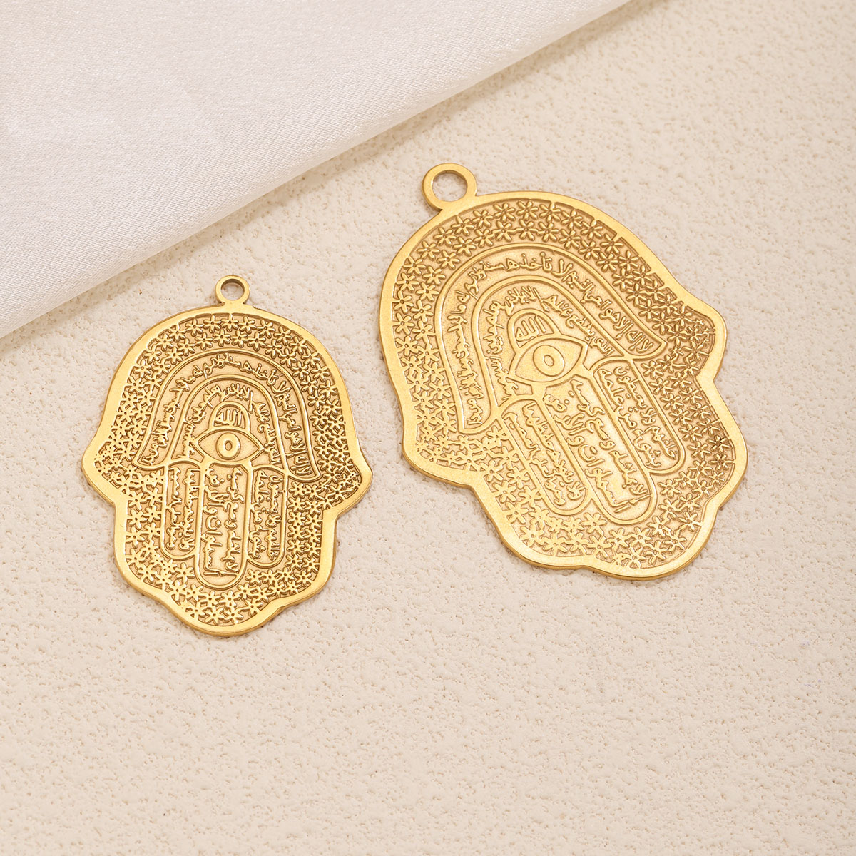 5개 18K PVD 스테인리스 스틸 함사 핸드 이블아이 - Men Accessories Wholesale 리뷰 및 가격